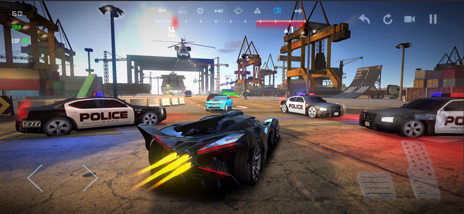 Ultimate Car Driving Simulator — police chase at the port